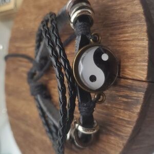 Peqce yin and yang leather‎ paracord bracelet unisex B0231